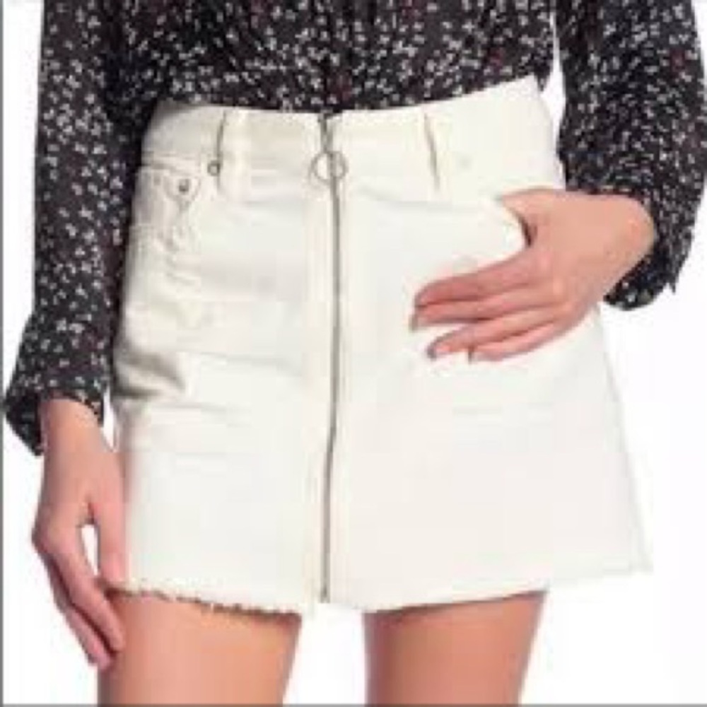 We The Free Cream Denim Mini Skirt Cotton Frayed Hem Zipper Size 27